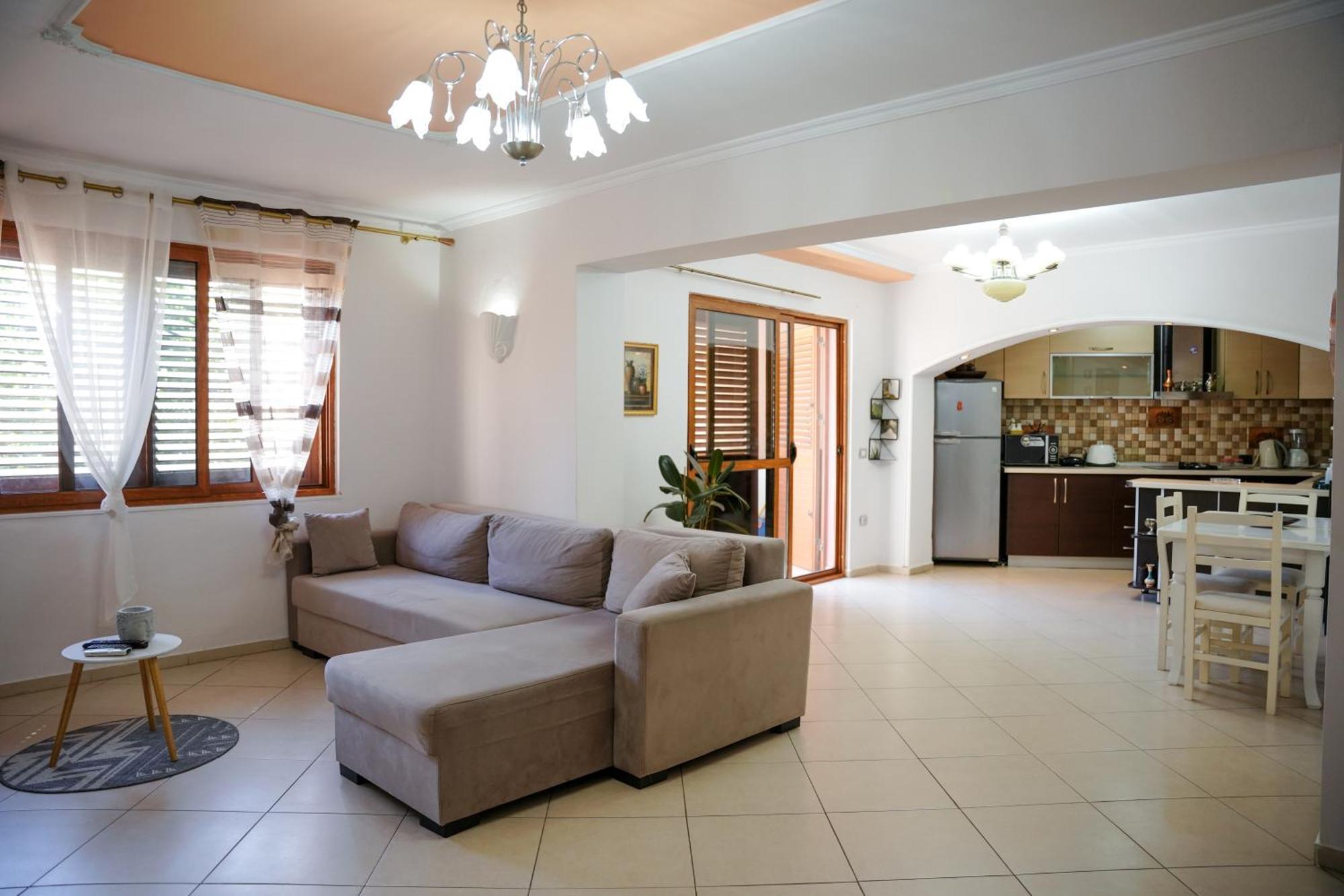 Tirana Centre Lions Gate 1 Apartment Екстериор снимка