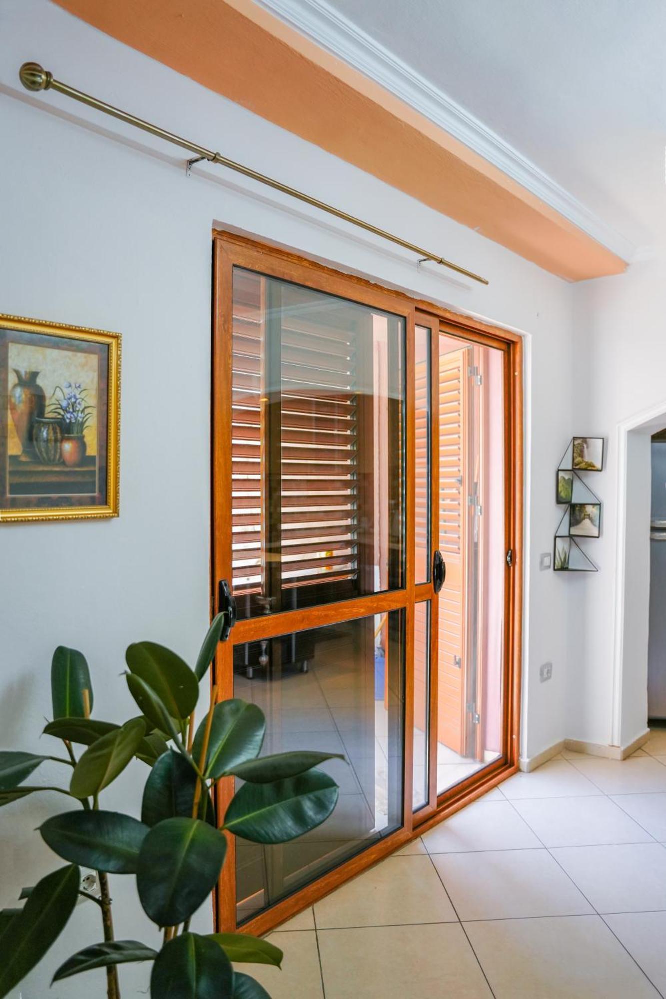 Tirana Centre Lions Gate 1 Apartment Екстериор снимка